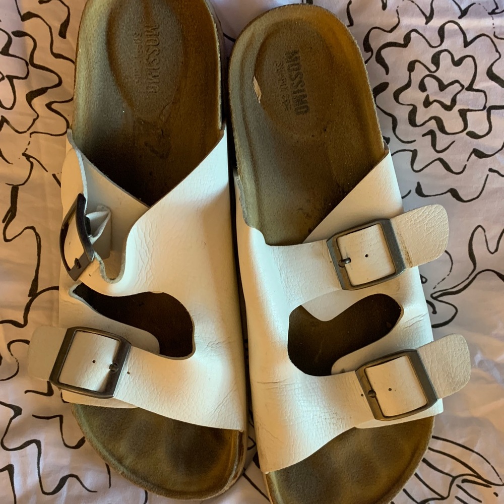 Mossimo “berks” size 8